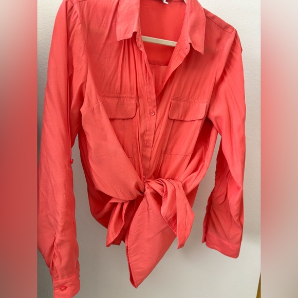 Express Button-up Blouse • Coral Pink • Collared • Medium • EUC! - Picture 5 of 9